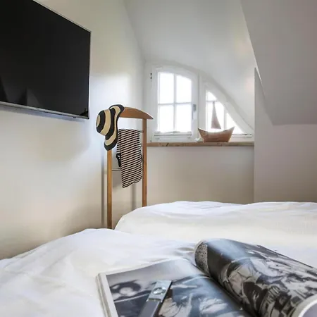 بيت للعطل Ferienhaus, *